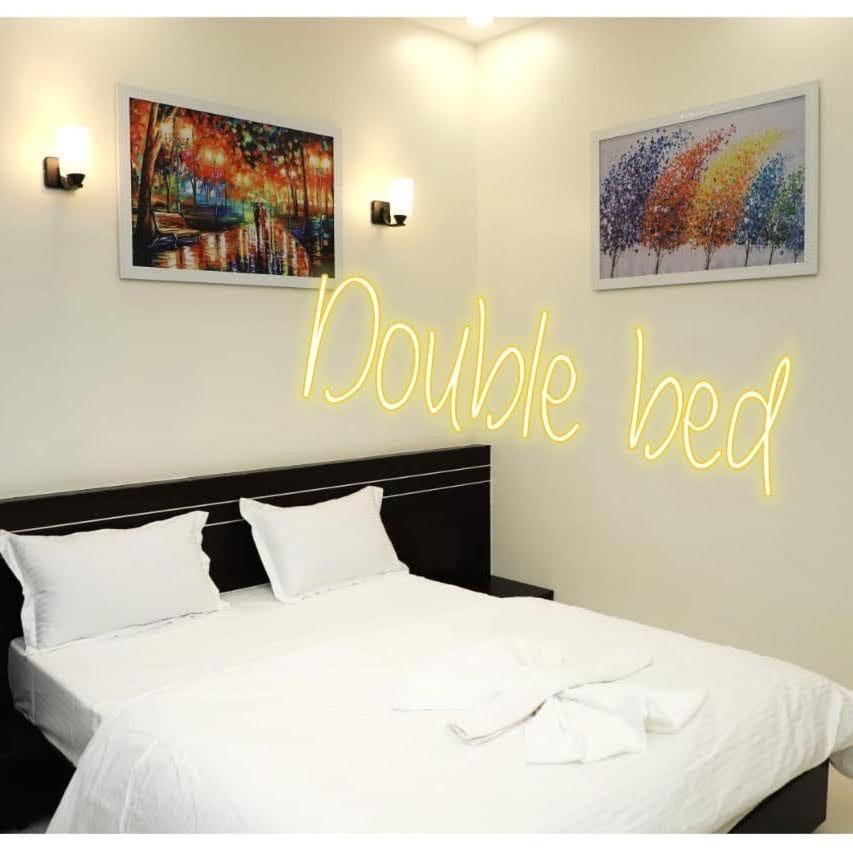 Hotel Opal Plaza Executive Waluj Buzurg المظهر الخارجي الصورة